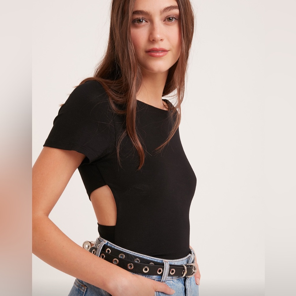Hollister cross back t shirt